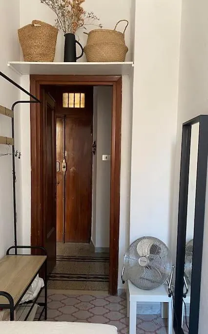 Cosy And Stylish Apartment In A Lively Area Of Roma