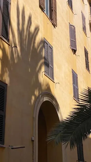Cosy And Stylish Apartment In A Lively Area Of Roma 0*,