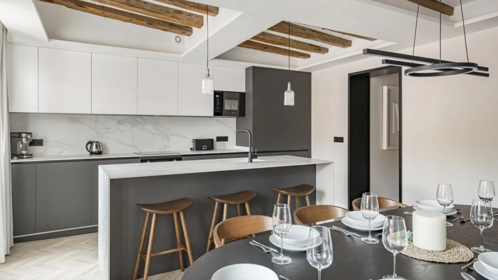 Cosy And Stylish Apartment In A Lively Area Of Roma
