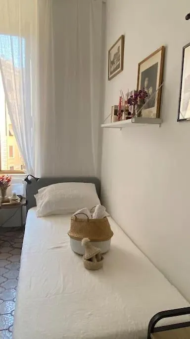 Cosy And Stylish Apartment In A Lively Area Of Róma