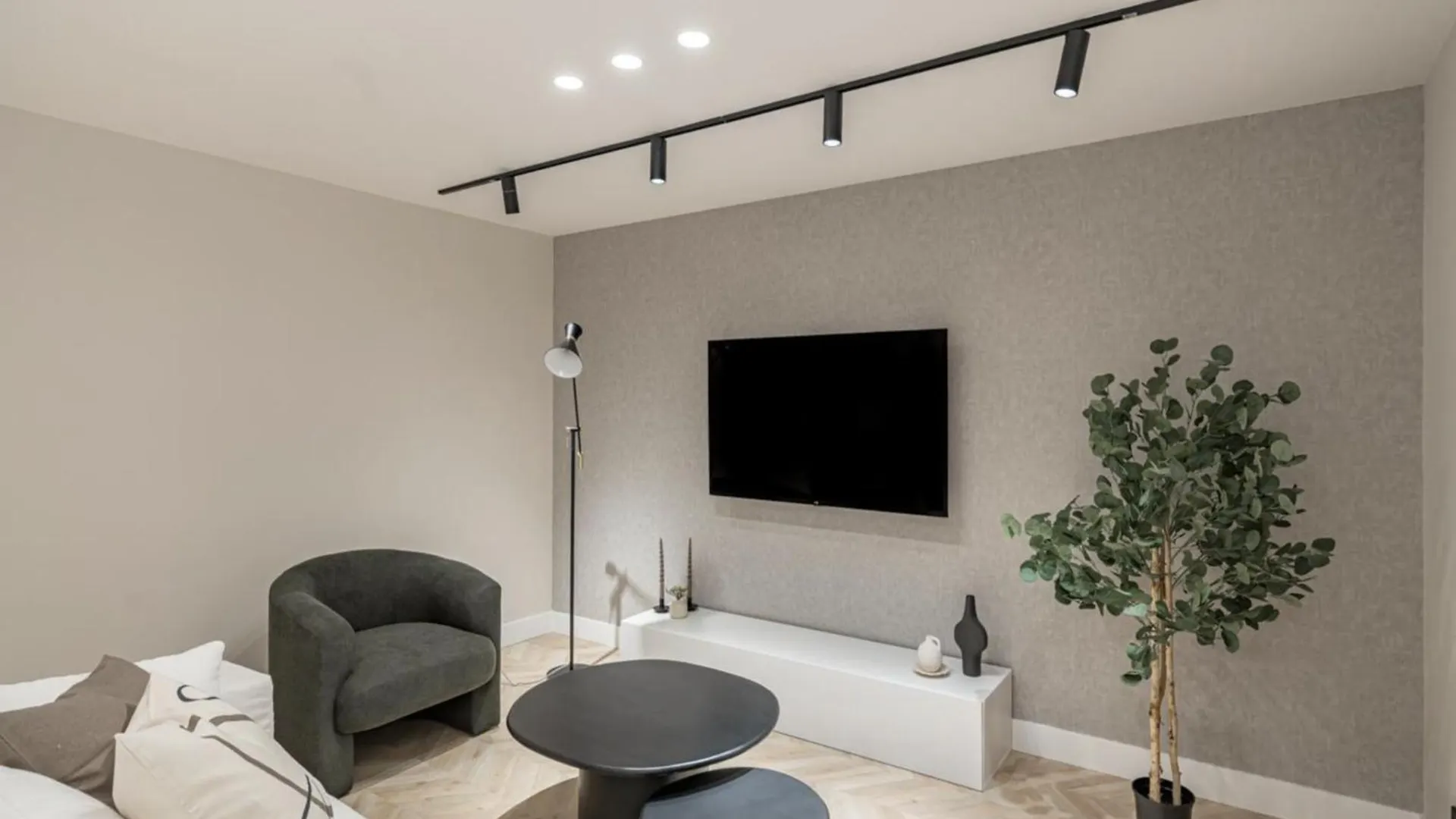 Cosy And Stylish Apartment In A Lively Area Of Róma
