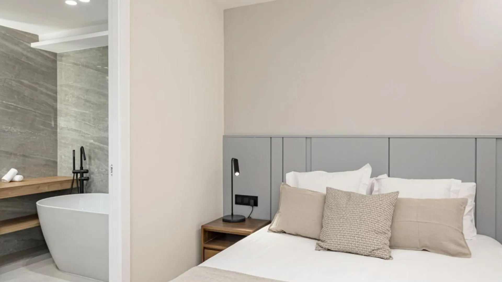 Cosy And Stylish Apartment In A Lively Area Of Róma 0*,  Olaszország